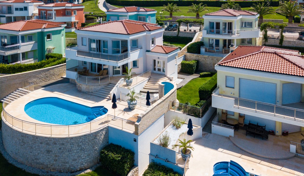Luxury real estate Farkaš, for sale, vila in golf resort, Umag, 2