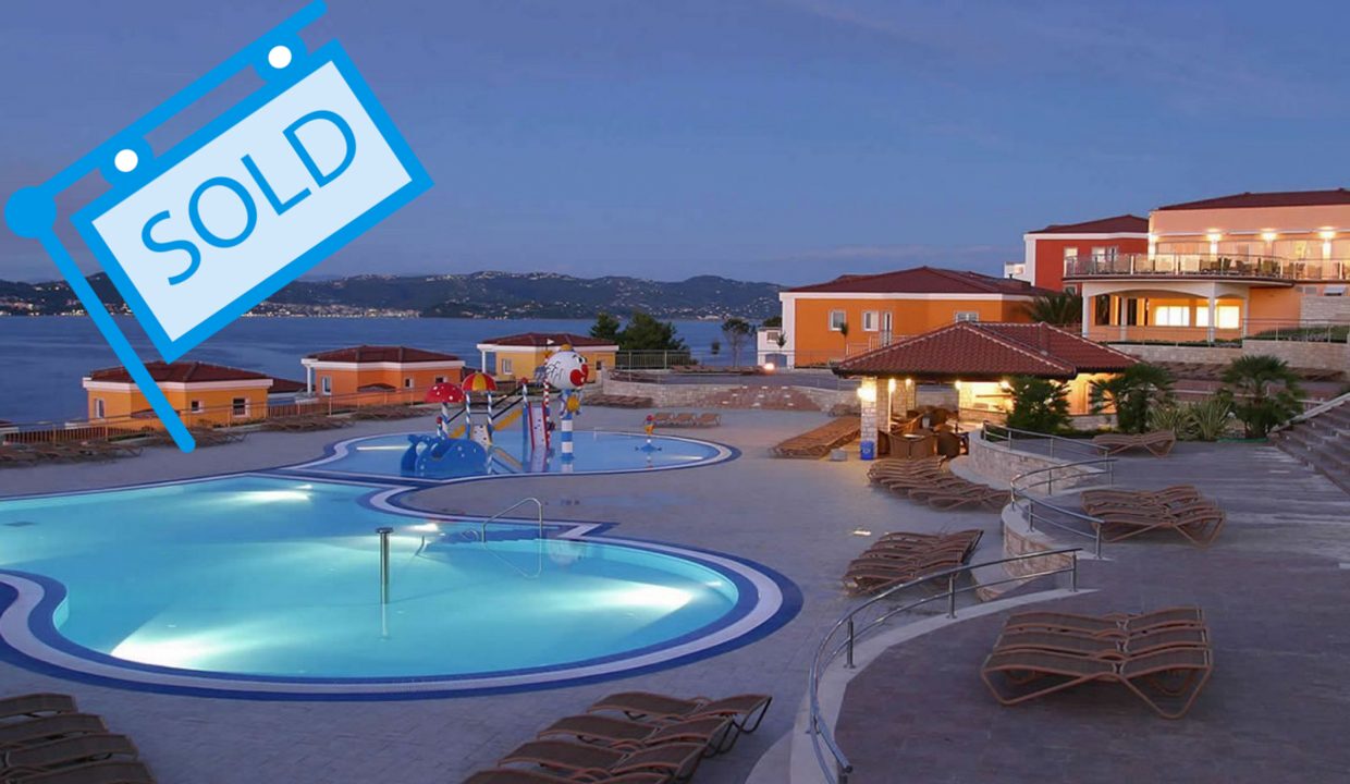 Exclusive sale! Duplex for sale in a golf resort, Umag, Istria, Croatia