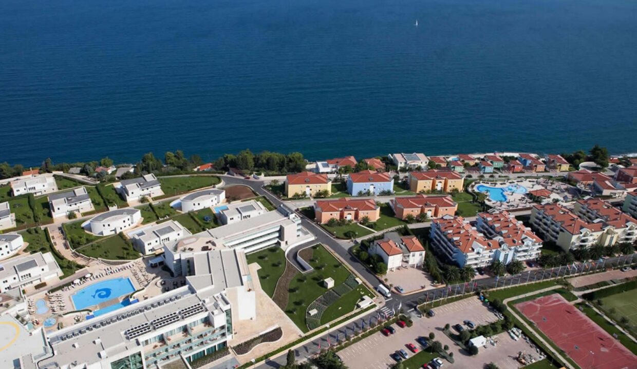 Luxury 5 star apartments for sale in golf resort in Croatia, Istria, Umag, Luxury real estate Farkaš, 1
