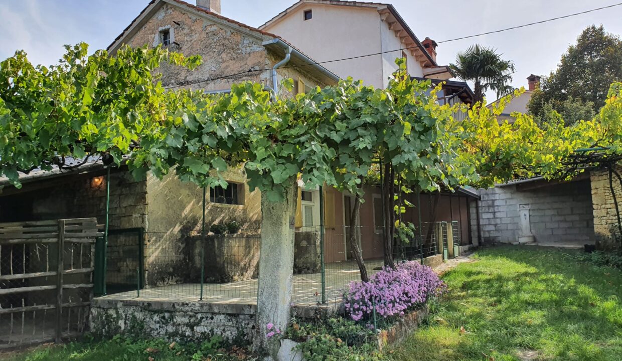 Steinhaus mit großes Grundstück zu verkaufen neben Žminj, Luxusimmobilien Farkaš