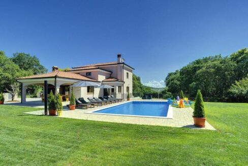 Villa with pool and big garden on sale, Rovinj surroundings, Istria real estate Farkaš