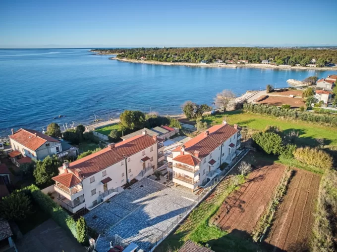 Exclusive sale! Luxury apartments on sale 30 m from the beach, Umag, Istria, Croatia