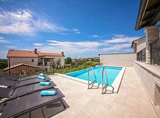 Designer stone luxury Istrian villa for sale, Poreč surroundings