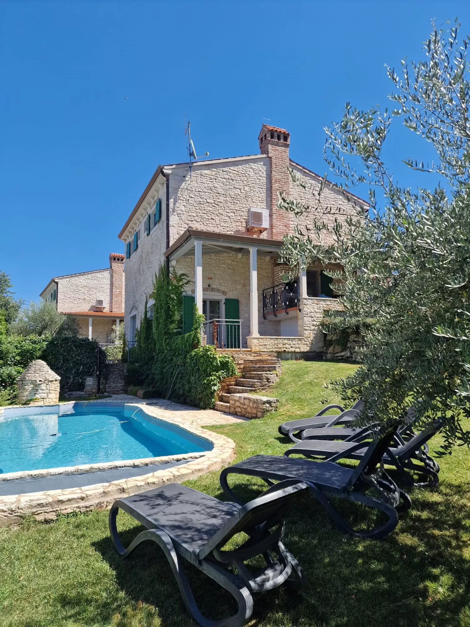 Istrian stone house with pool, for sale, Vižinada, Luxury real estate Farkaš